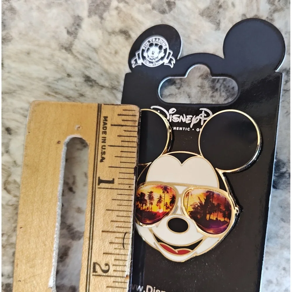 Disney Parks Mickey Mouse Sunglasses Sunset Pin SoCal Gold Tropical Beach